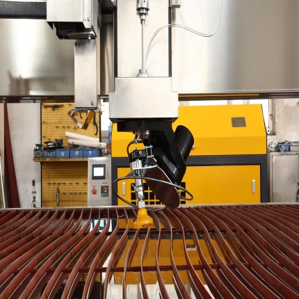 巖板加工利器-能博水刀龍門式AC軸產品